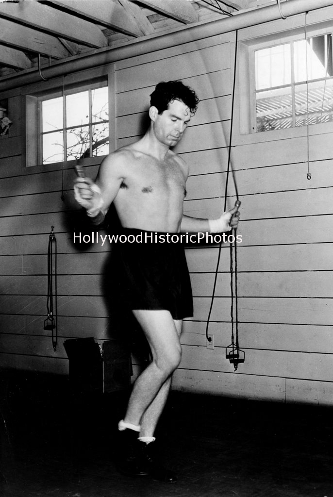 Gyms Fred MacMurray Paramount001 WM.jpg